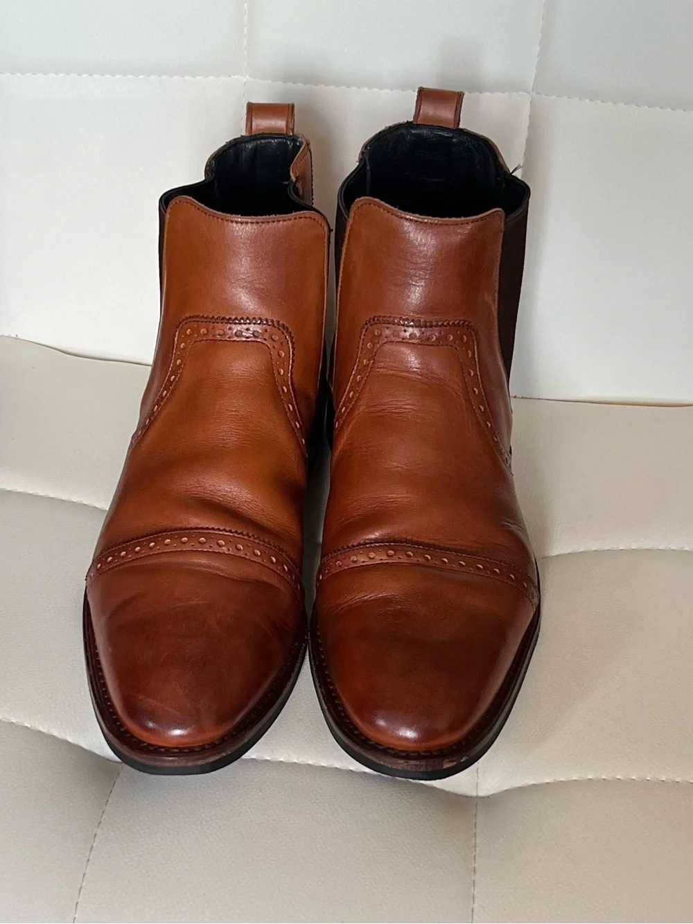 Allen Edmonds Lombard Cap leather boots. 9.5 3E Walnut